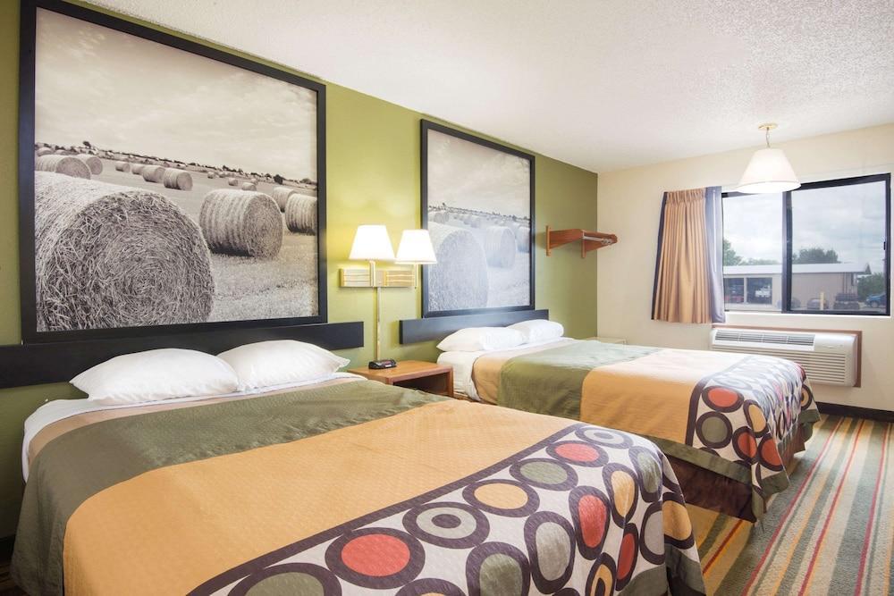 Super 8 By Wyndham El Dorado Hotel Bagian luar foto