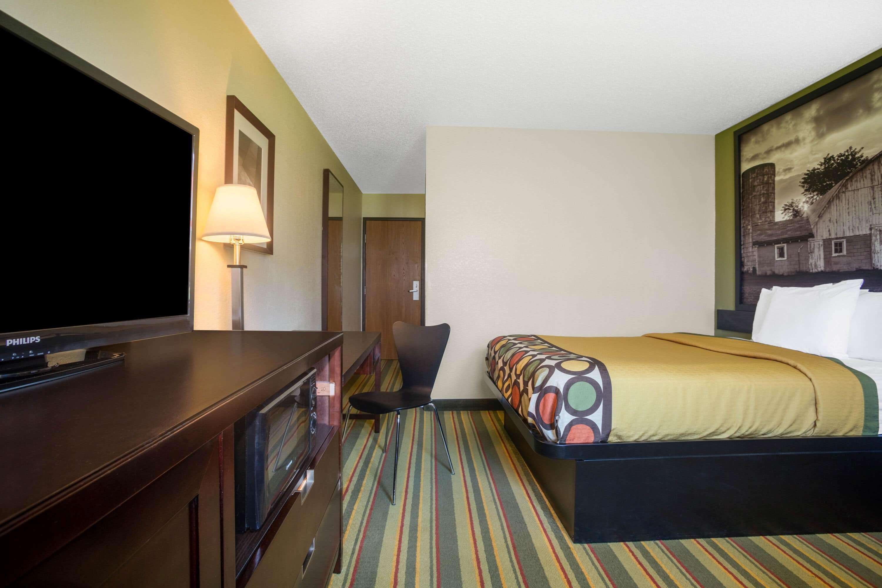 Super 8 By Wyndham El Dorado Hotel Bagian luar foto