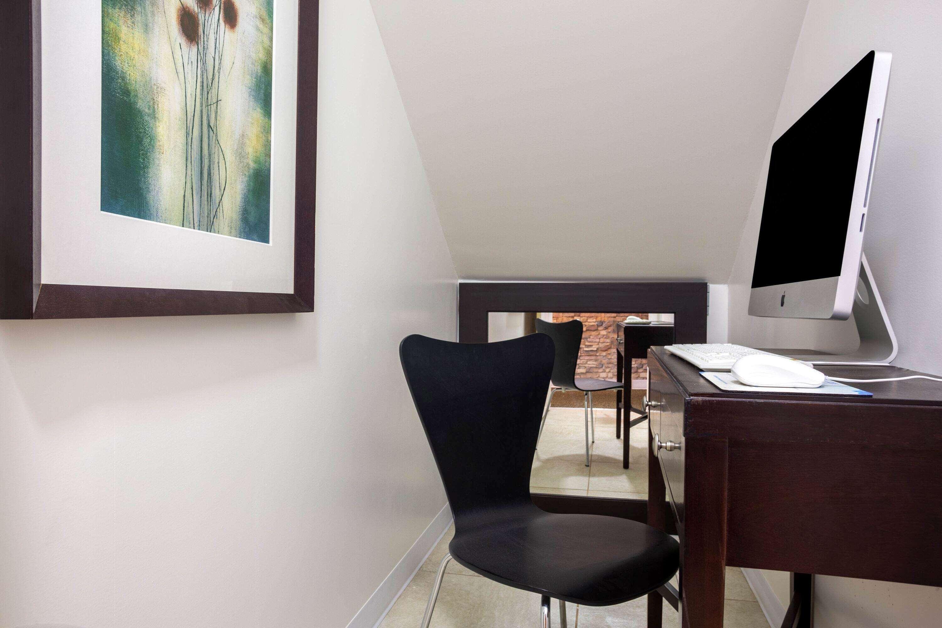 Super 8 By Wyndham El Dorado Hotel Bagian luar foto